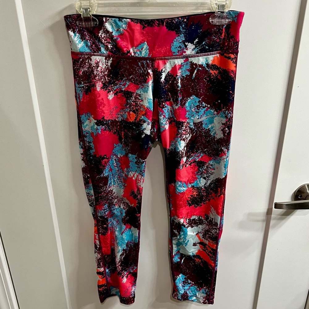 Nike Women’s Dri-Fit Crop